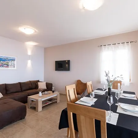 别墅 Seafront Stone *