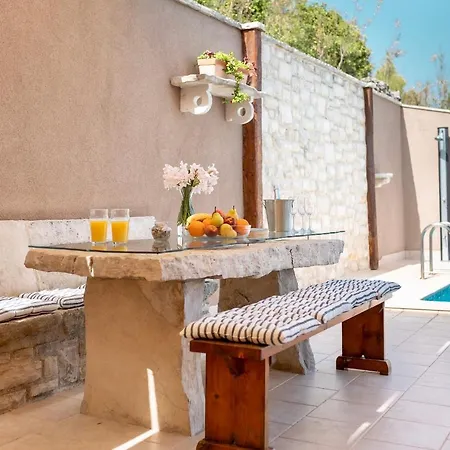 Βίλα Seafront Stone *